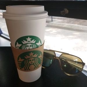 Meet your Posher, Yvette